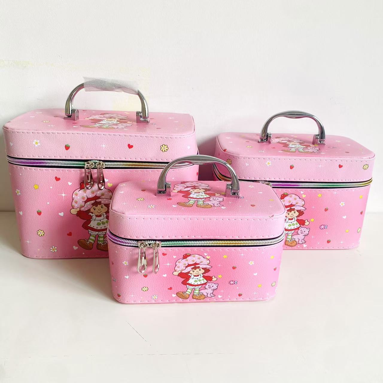 3-in-1 makeup Box Set (Strawberry/Labubu/HK/Stitch/Winne)